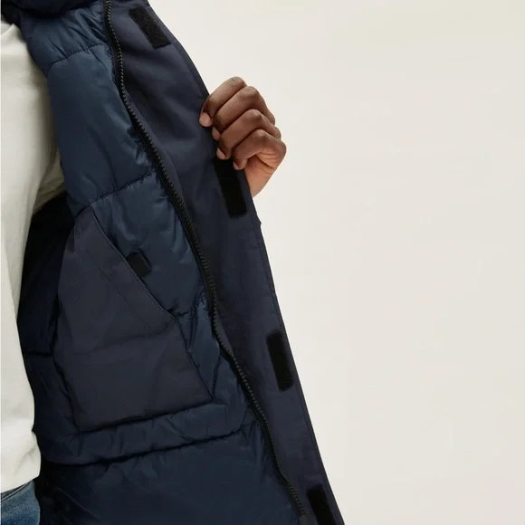 Everlane Men’s Renew Short Parka - Picture 5 of 10